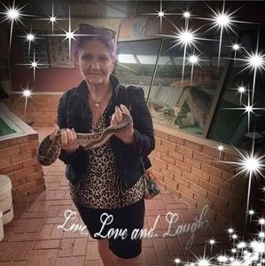 Meet your Posher, Debbie